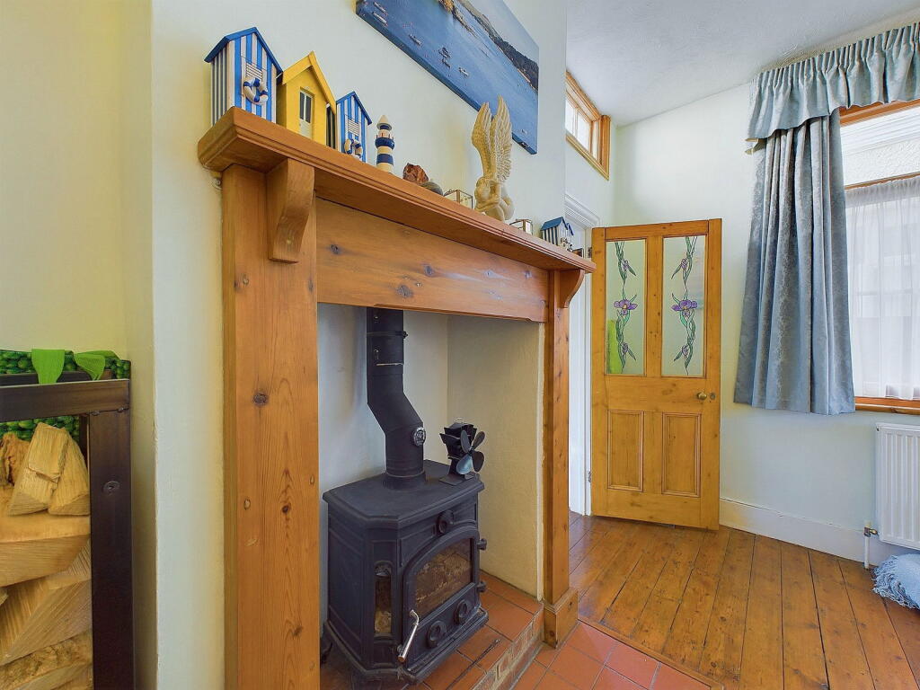Additional property image - Reigate Road, Worthing, BN11