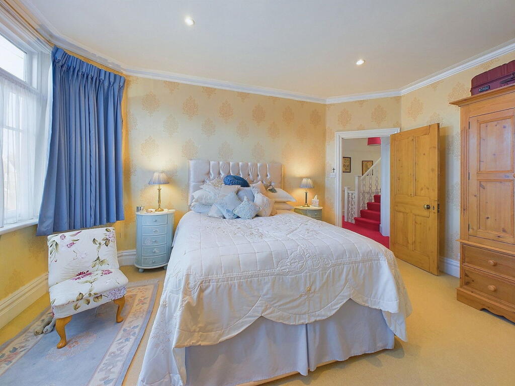 Additional property image - Reigate Road, Worthing, BN11