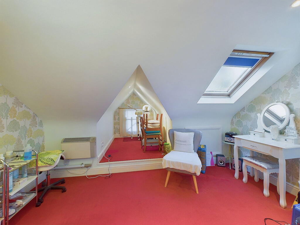 Additional property image - Reigate Road, Worthing, BN11