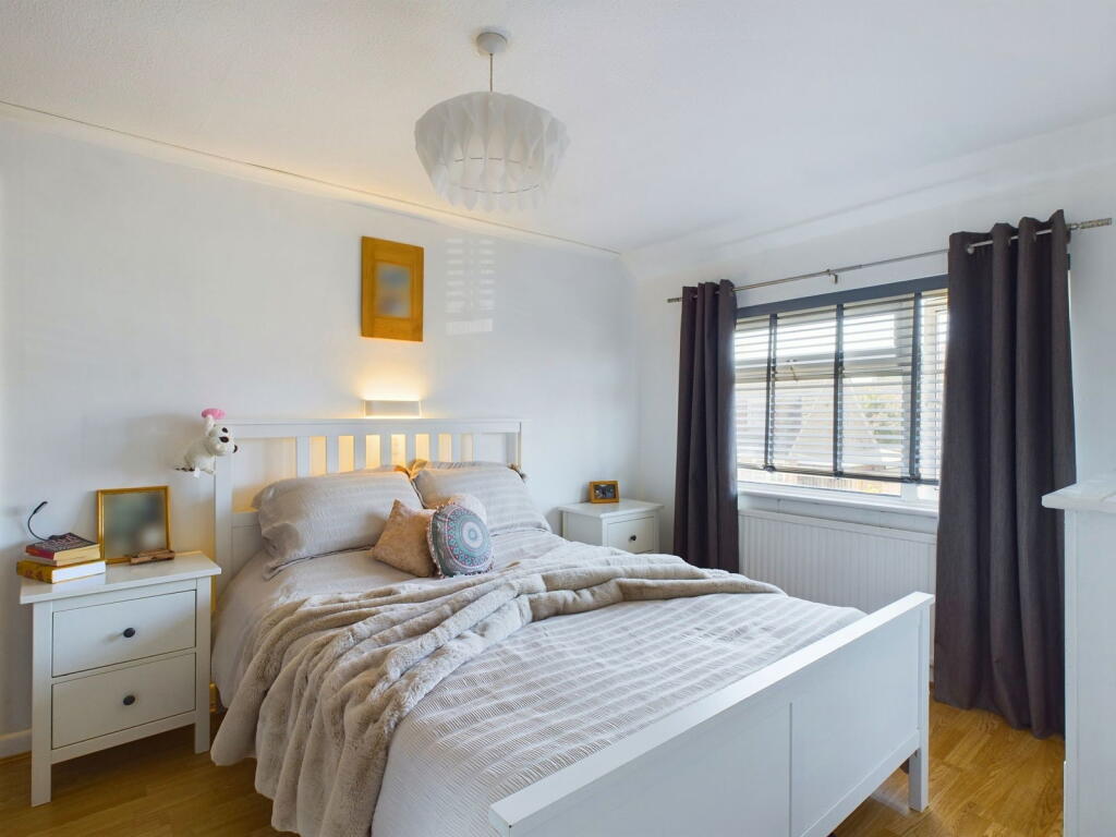 Additional property image - Lincoln Road, Worthing, BN13