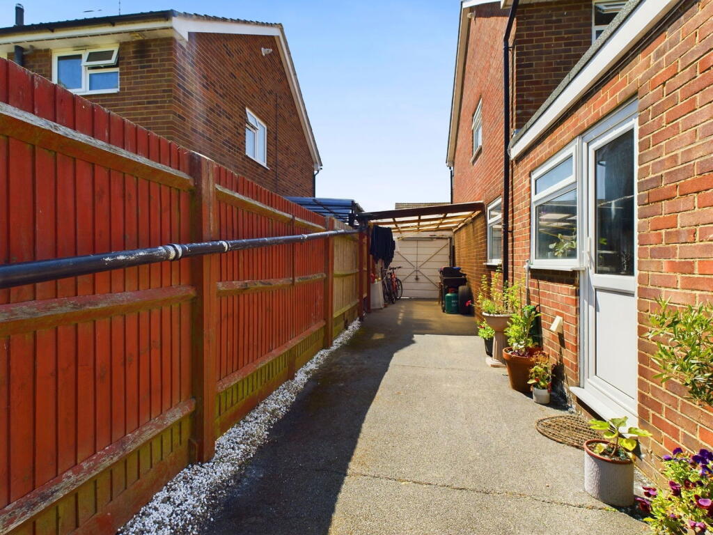 Additional property image - Lincoln Road, Worthing, BN13