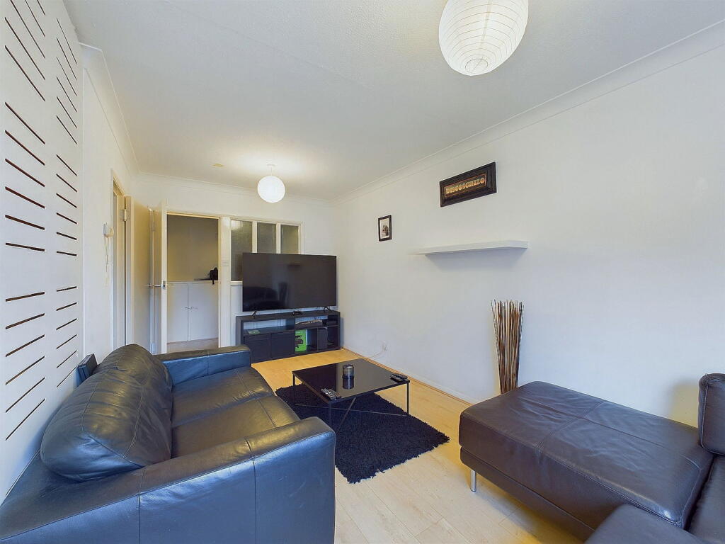 Additional property image - Brooklyn Avenue, Worthing, BN11 5QP