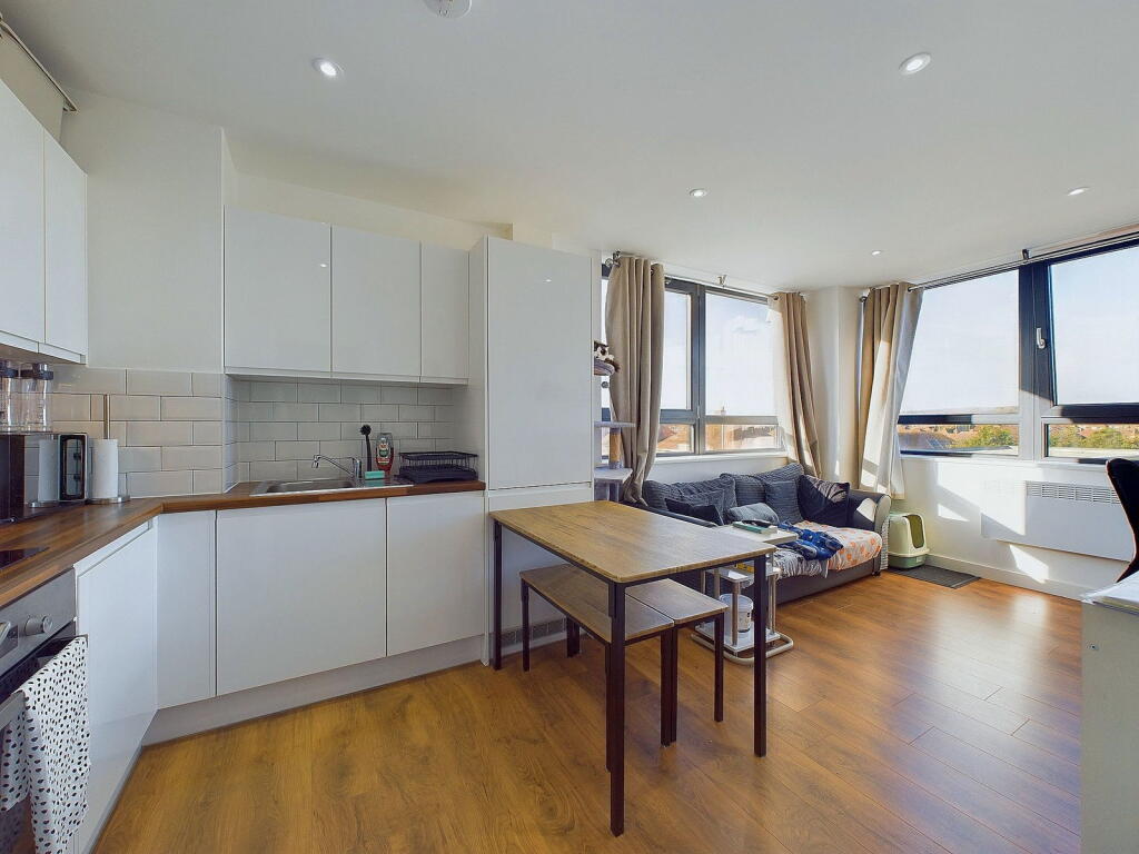 Additional property image - Westmoreland House 27 Strand Parade, Goring-by-Sea, BN12
