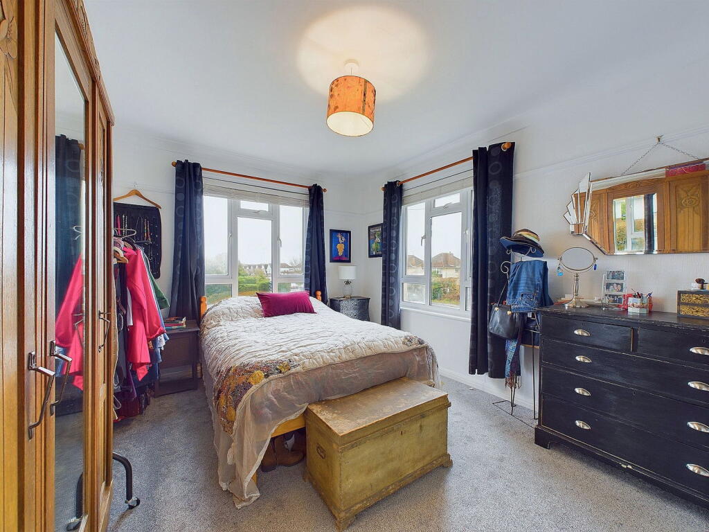 Additional property image - Goring Road, Goring-by-sea, Worthing, BN12