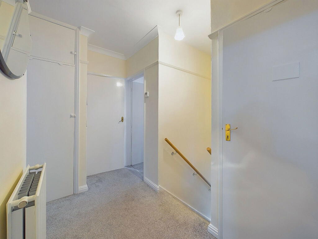 Additional property image - Goring Road, Goring-by-sea, Worthing, BN12