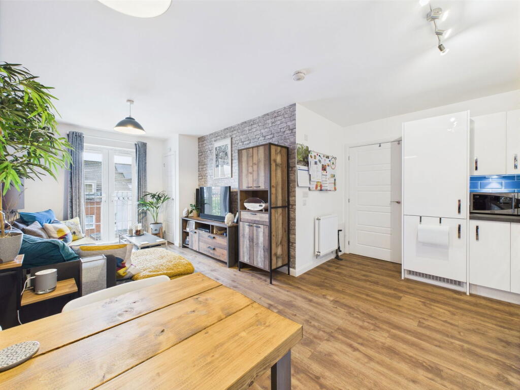 Additional image 2 of Stroudley House, 2, Cambrian Way, BN13