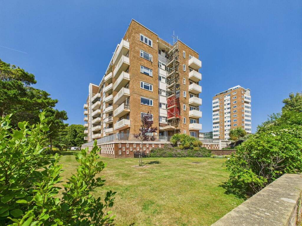 Main image of property: Manor Lea, Boundary Road, Worthing, BN11