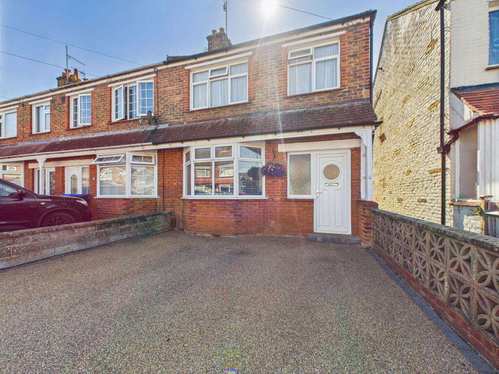 Main image of property: Chancton Close, Worthing, BN11