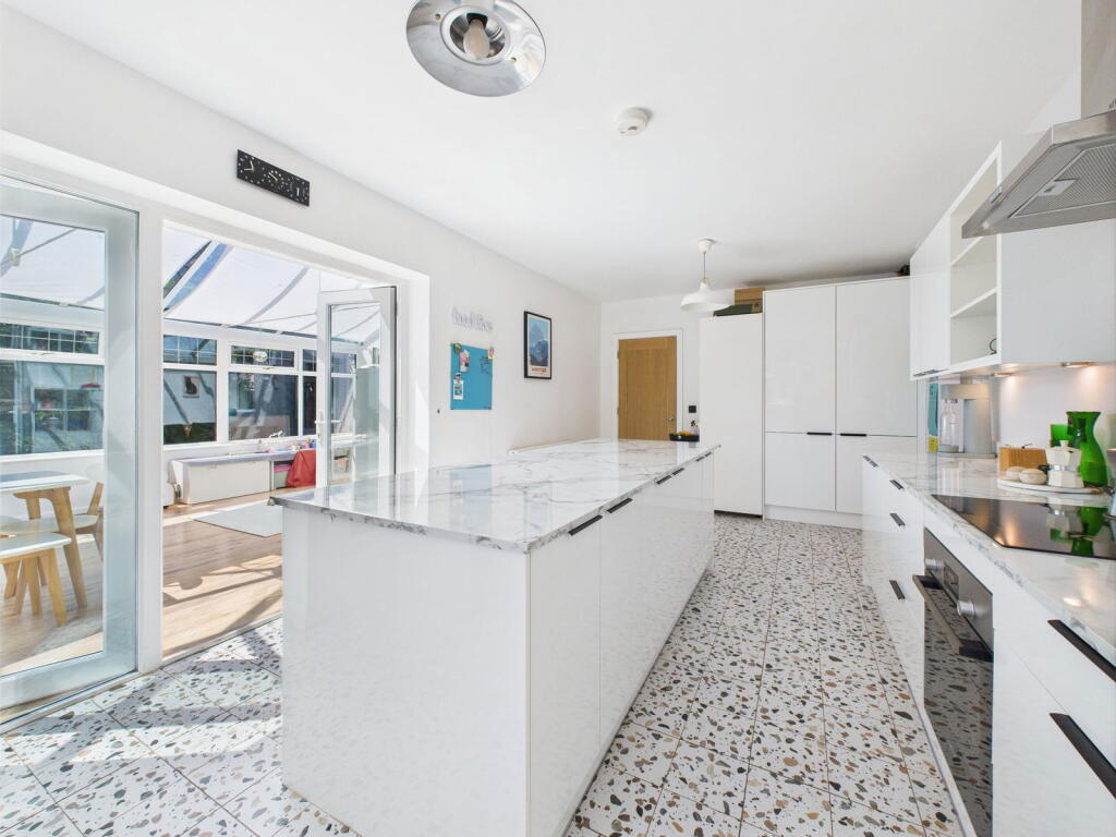 Additional image 12 of Rose Walk, Goring-by-sea, Worthing, BN12 4AT