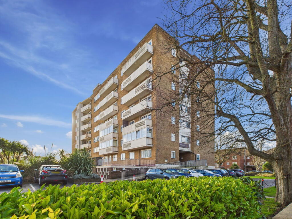 Main image of property: Manor Lea Boundary Road, Worthing, BN11