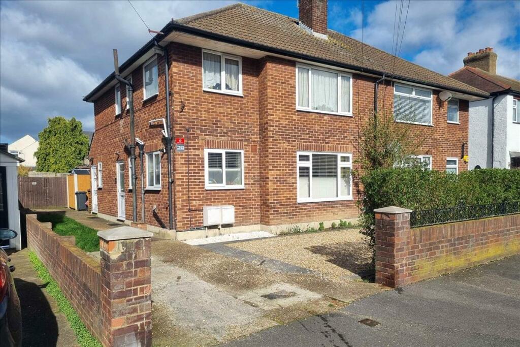 2 bedroom flat for sale in Fruen Road , Feltham, Middlesex, TW14
