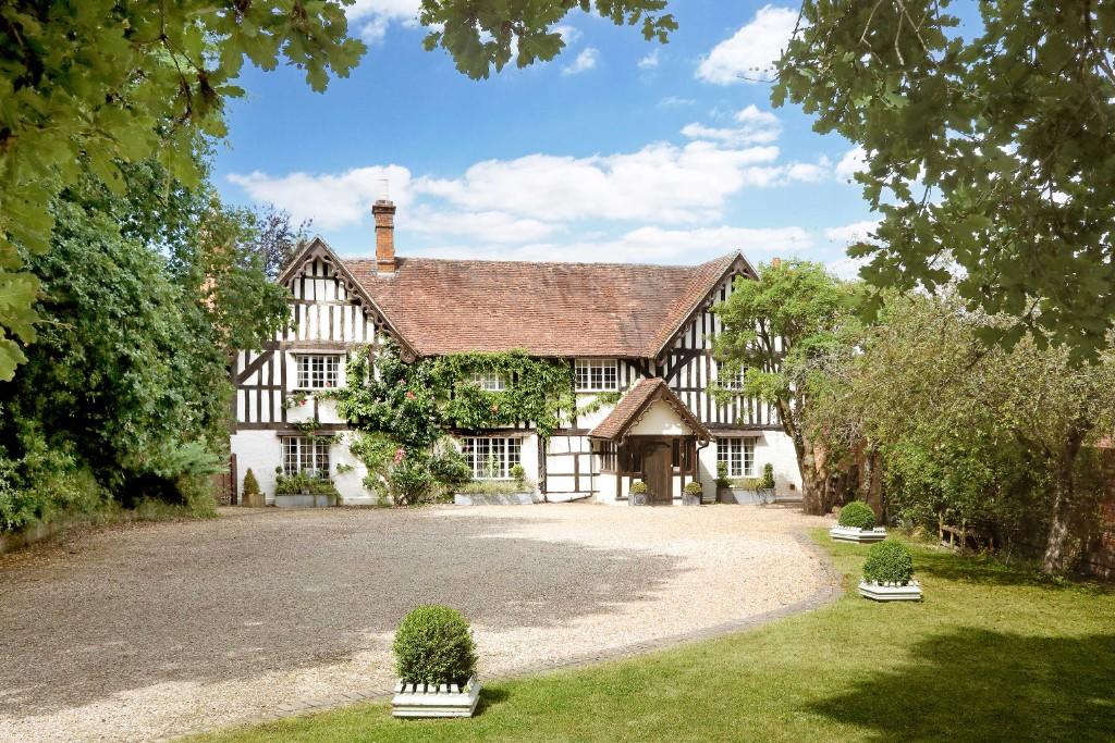 Main image of property: Hosehill, near THEALE village *M4 J12 - 3 miles