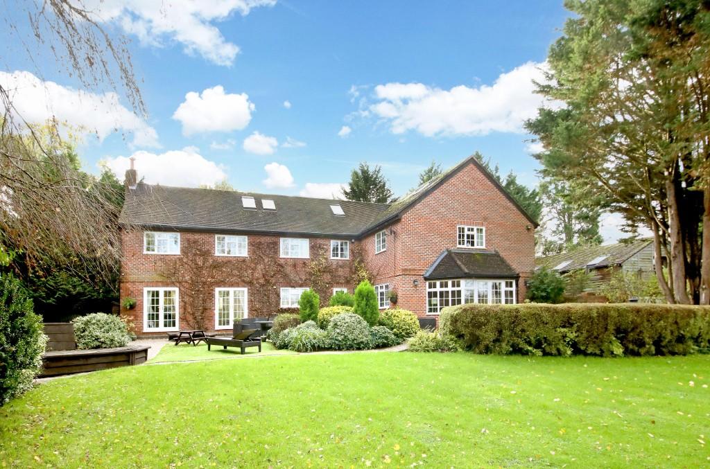 Main image of property: SULHAMSTEAD * Picturesque hamlet *M4 j12 - 2 miles