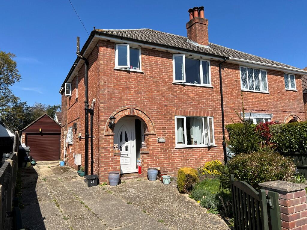 Main image of property: Hampton Close, SO45