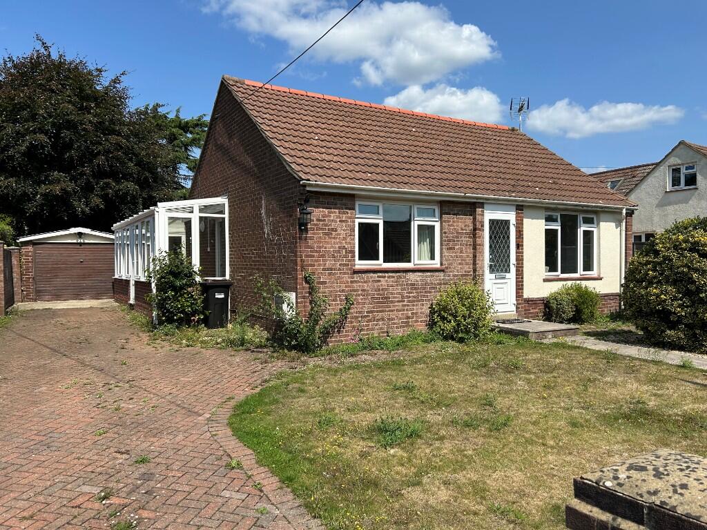 Main image of property: Hartsgrove Avenue, SO45