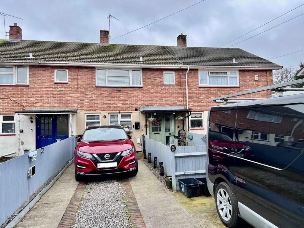 Main image of property: Holly Close, SO45