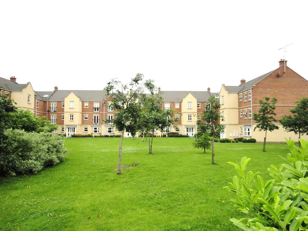 2 bedroom apartment for sale in Whitehall Croft, Lower Wortley, LS12