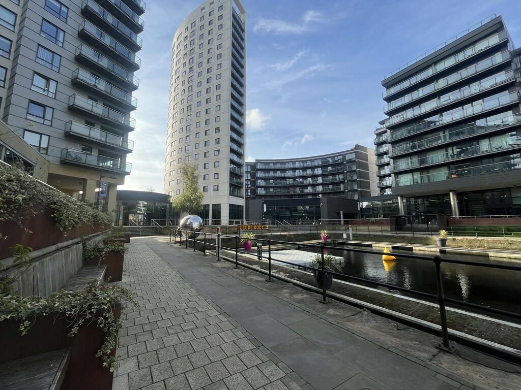 1 bedroom apartment for sale in Clarence House, Leeds Dock, LS10