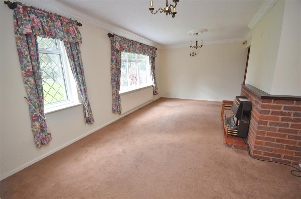 3 bedroom detached bungalow for sale in Rock Road, Hurst Hill, Coseley