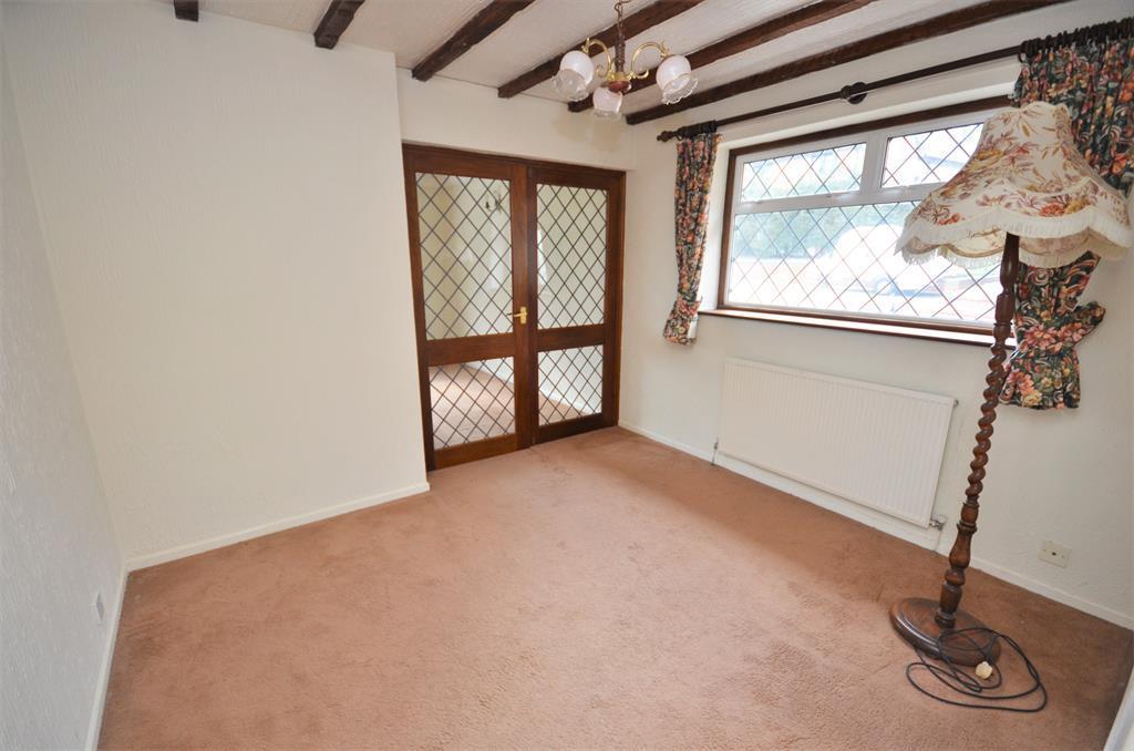 3 bedroom detached bungalow for sale in Rock Road, Hurst Hill, Coseley