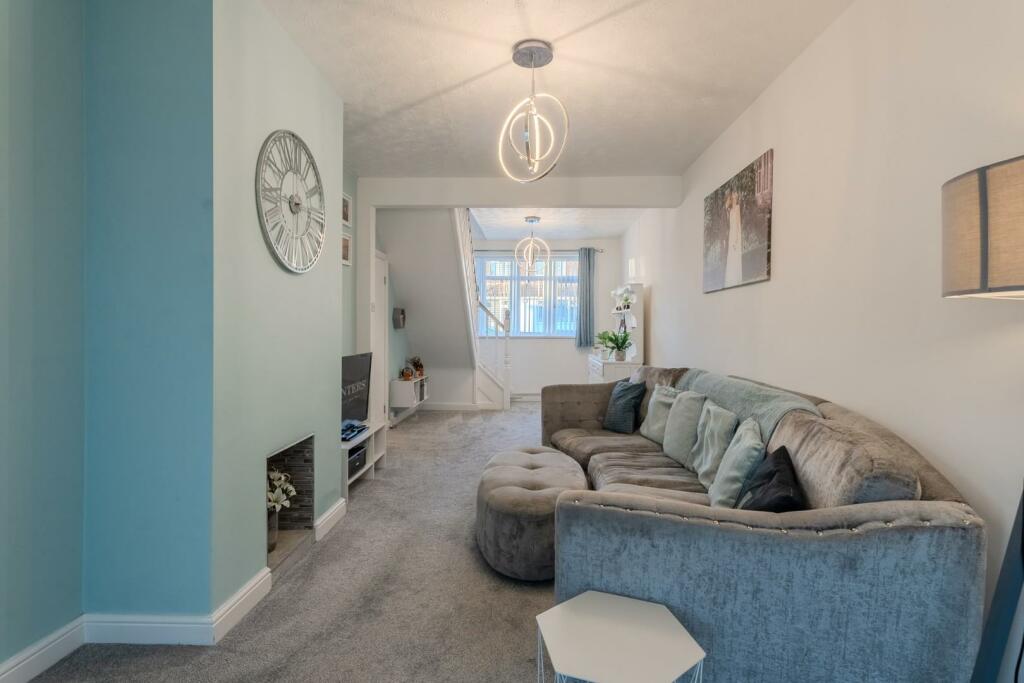 4 bedroom detached bungalow for sale in Chapel Close., Wombourne, WV5