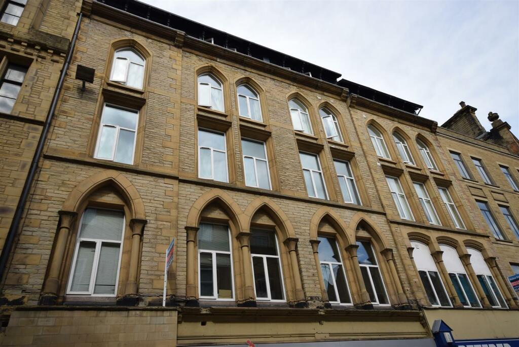 Main image of property: 7 The Chambers, Crown St, Halifax, HX1 1TW