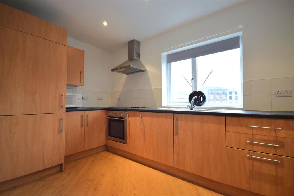 Main image of property: Apt. 2, Wellington Point, Halifax, HX1 2LN