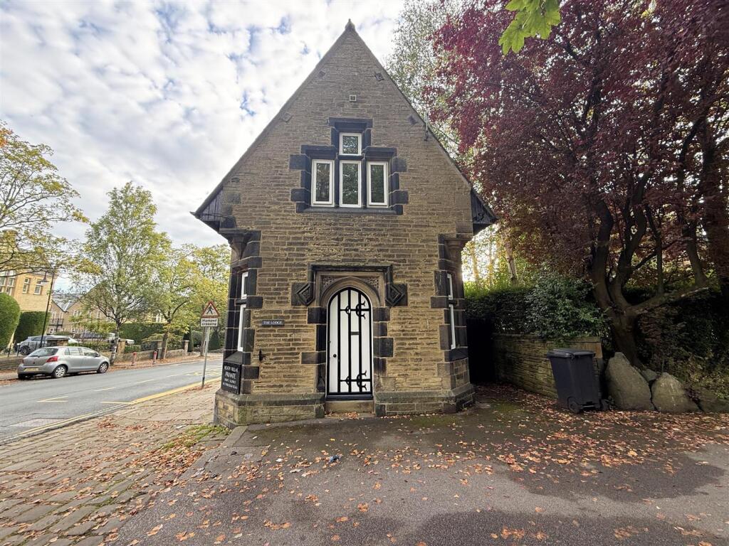 Main image of property: Heath Villas, Halifax, HX3 0BB