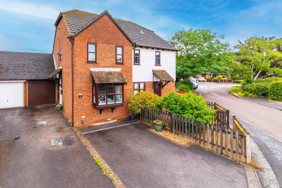 Main image of property: Ashbee Close Snodland