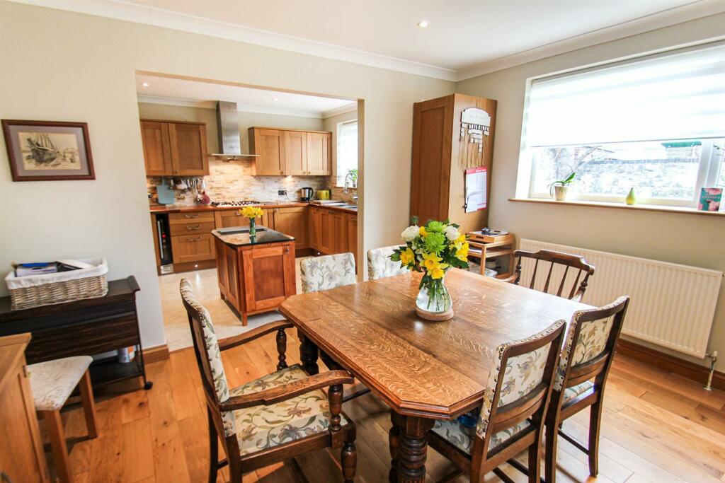 5 bedroom detached house for sale in Boxley Road, Penenden Heath