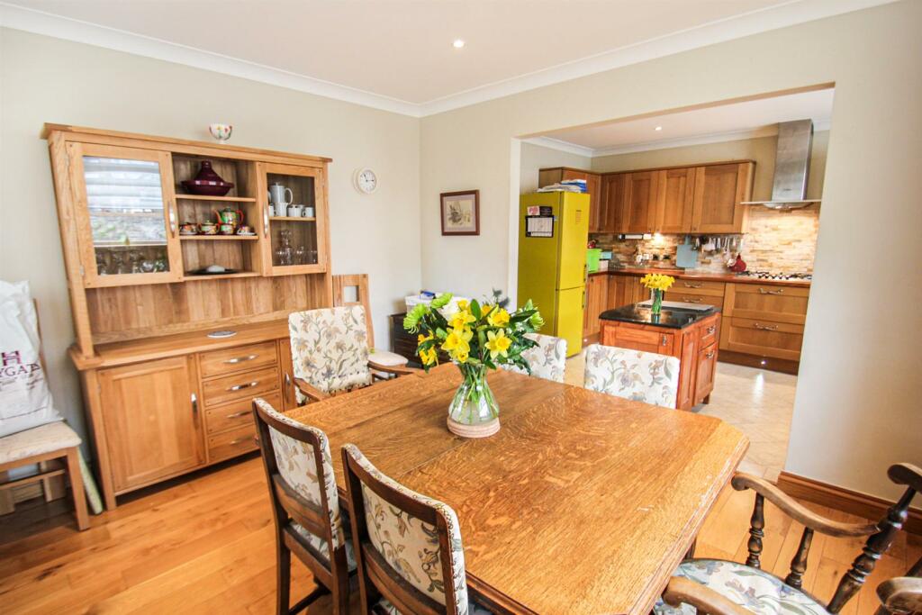 5 bedroom detached house for sale in Boxley Road, Penenden Heath