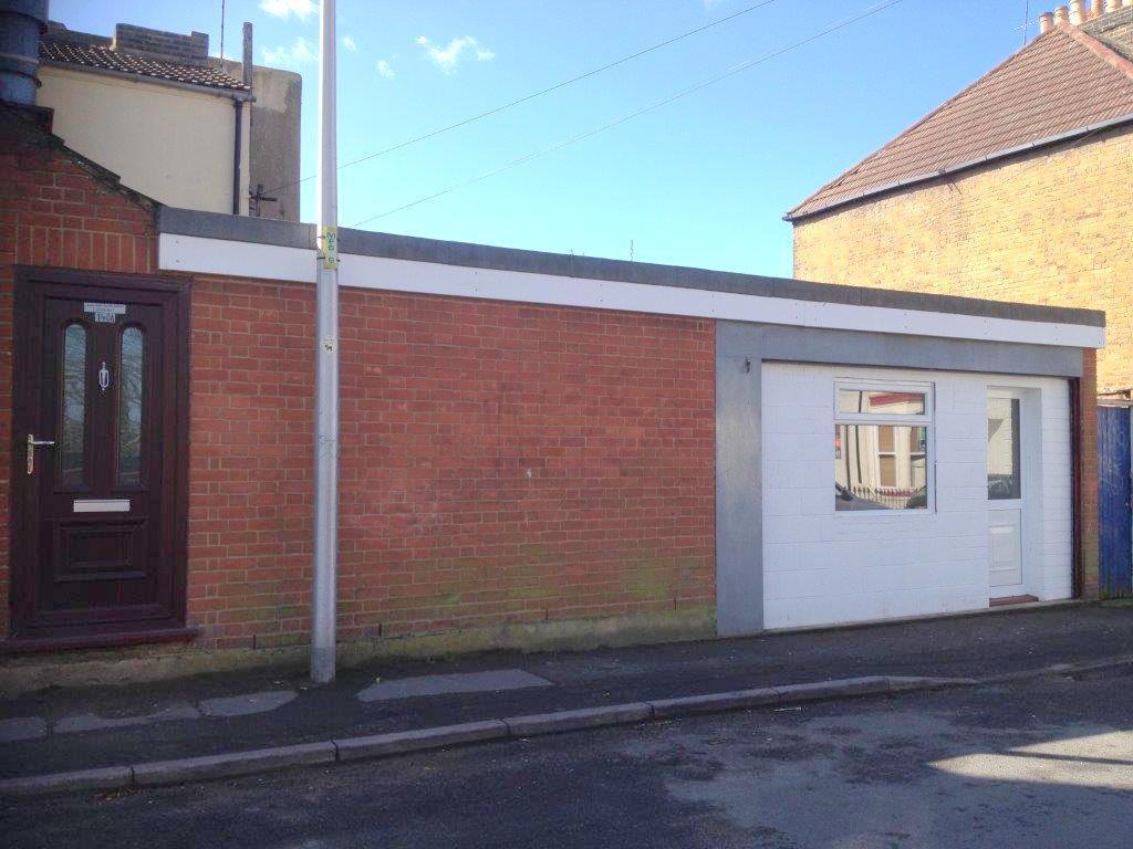 Commercial property for sale in Richmond Road, Gillingham, ME7