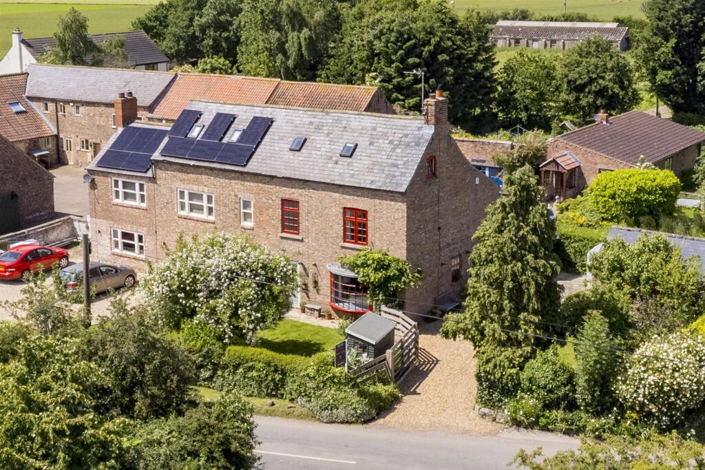 Main image of property: Nova Scotia Cottage, Acaster Malbis, York
