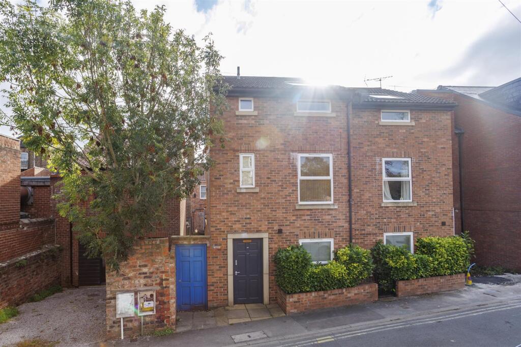 Main image of property: Union Terrace, York