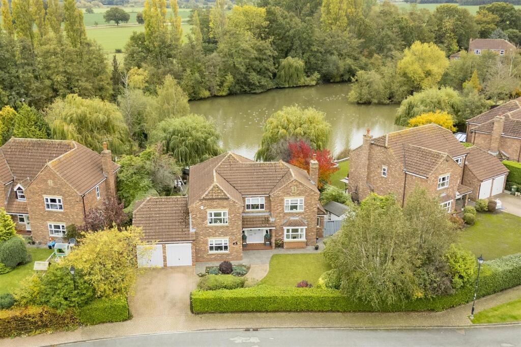 Main image of property: Lakeside, Acaster Malbis