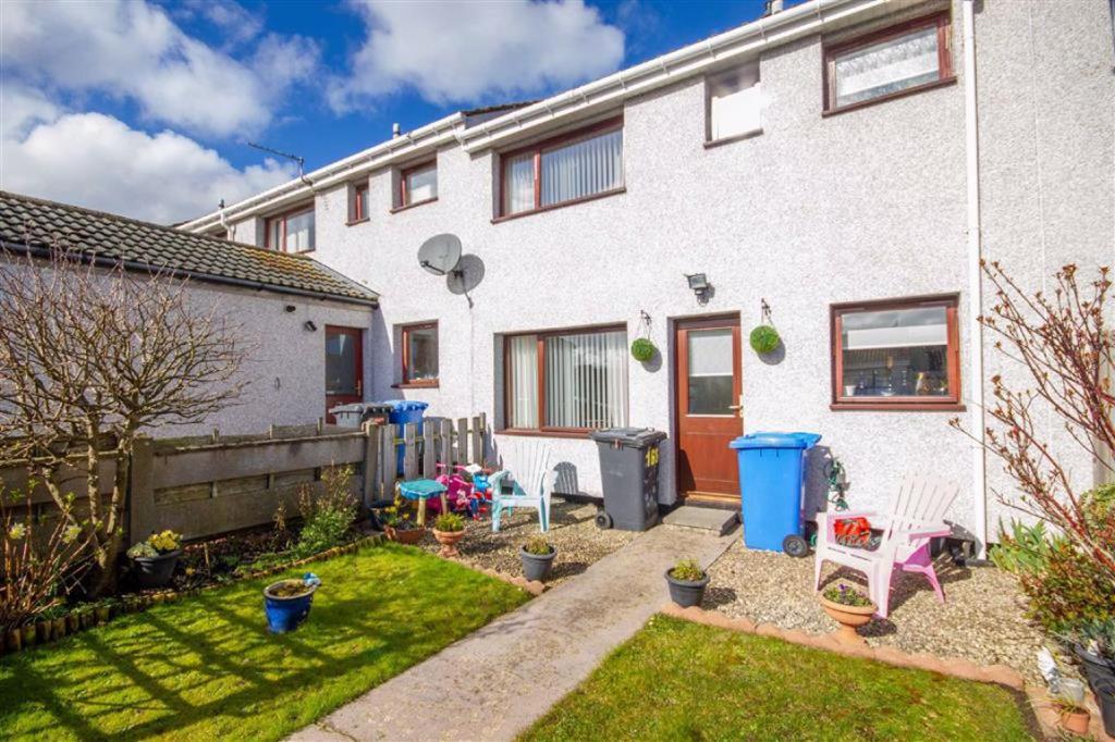 2 bedroom terraced house for sale in Newfields, BerwickuponTweed
