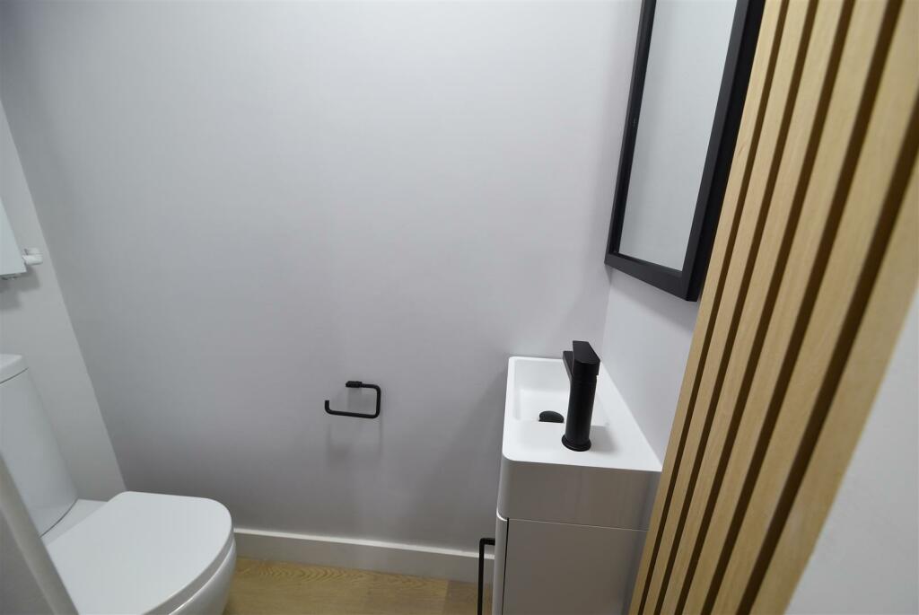 Additional property image - Wentworth Way, Harborne, Birmingham