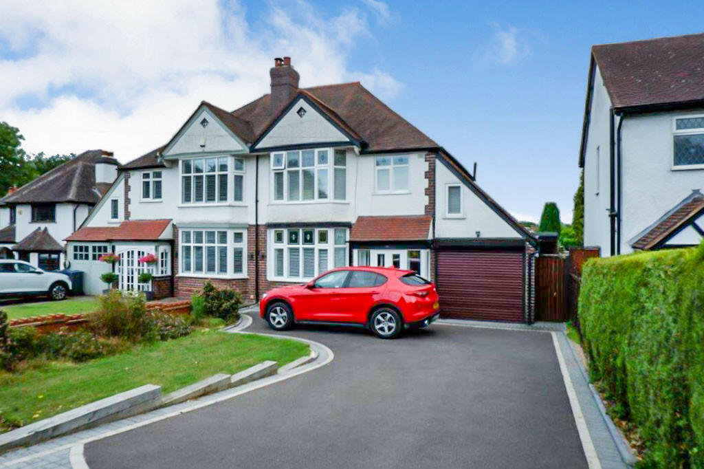 3 bedroom semi-detached house for sale in Stonehouse Road, Boldmere, B73