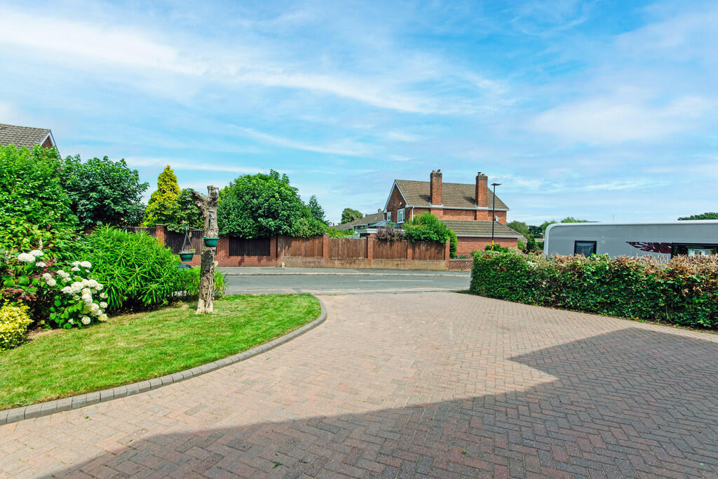 Additional property image - Oakhurst Road, Sutton Coldfield