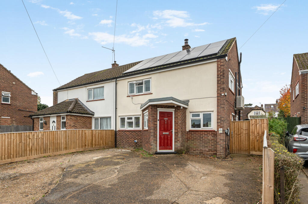 Main image of property: Queensway, Maidenhead, Berkshire