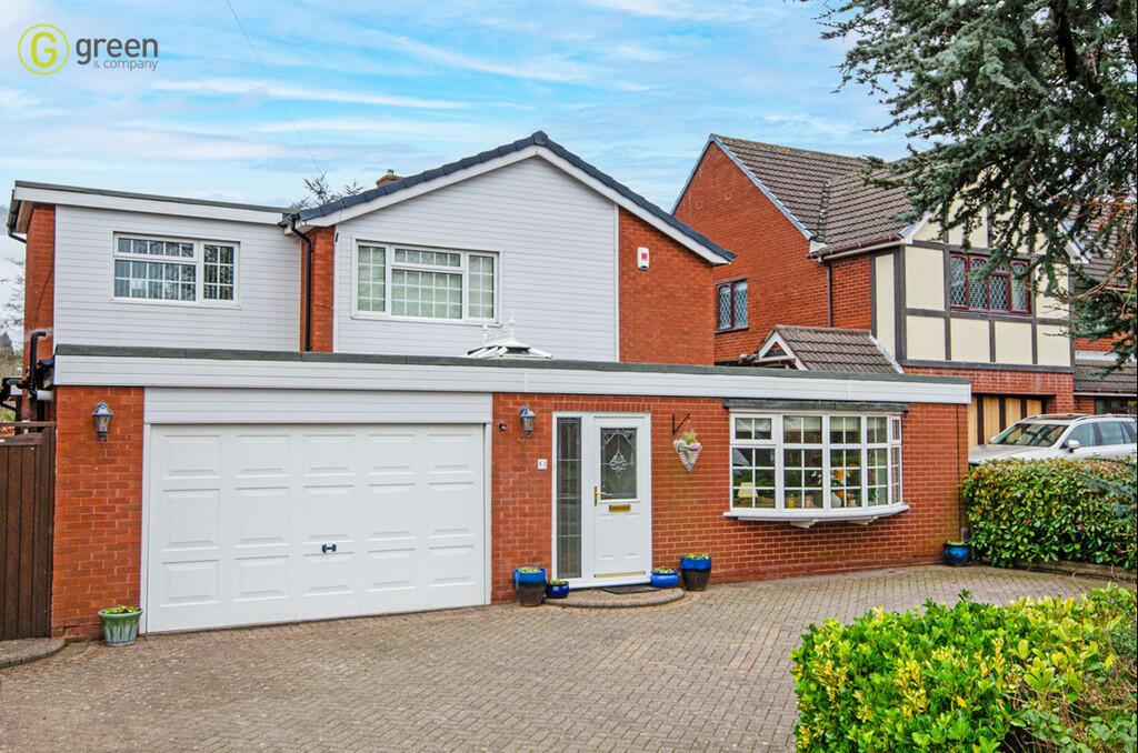 4 bedroom detached house for sale in Little Sutton Lane, Four Oaks, B75