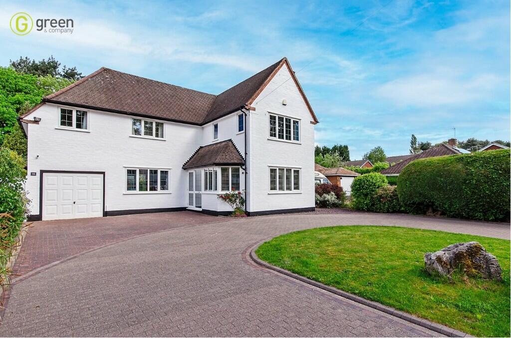4 bedroom detached house for sale in Tamworth Road, Sutton Coldfield, B75
