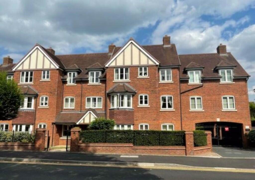 1 bedroom apartment for sale in Lichfield Road, Four Oaks, B74