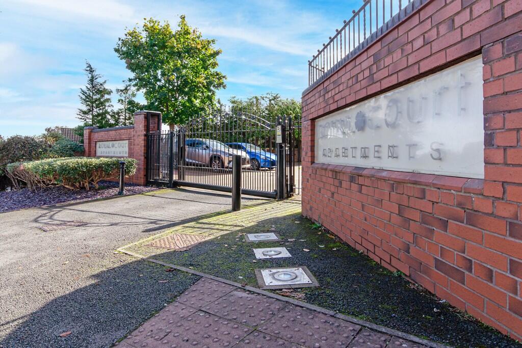 2 bedroom apartment for sale in Lichfield Road, Sutton Coldfield, B74