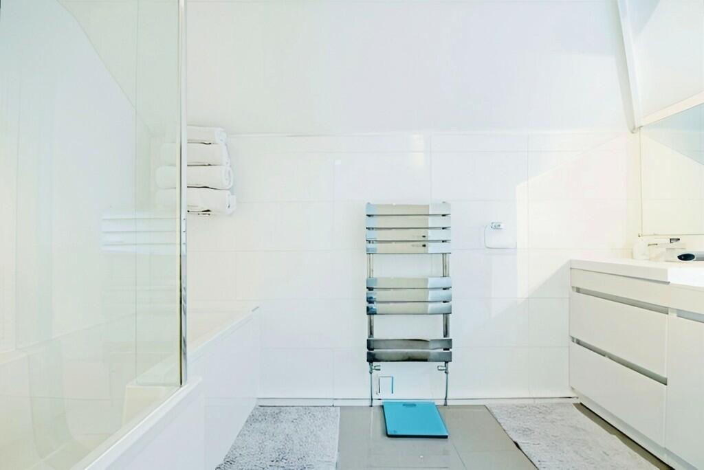 Additional property image - Jerrard Drive, Sutton Coldfield
