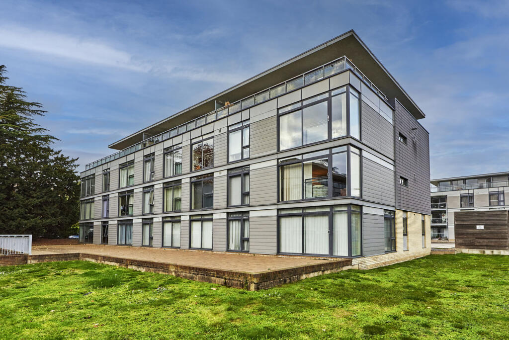 1 bedroom apartment for sale in Newsom Place, Hatfield Road, St. Albans, Hertfordshire, AL1