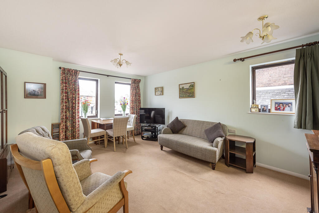 2 bedroom apartment for sale in Cotsmoor, Granville Road, St. Albans, Hertfordshire, AL1