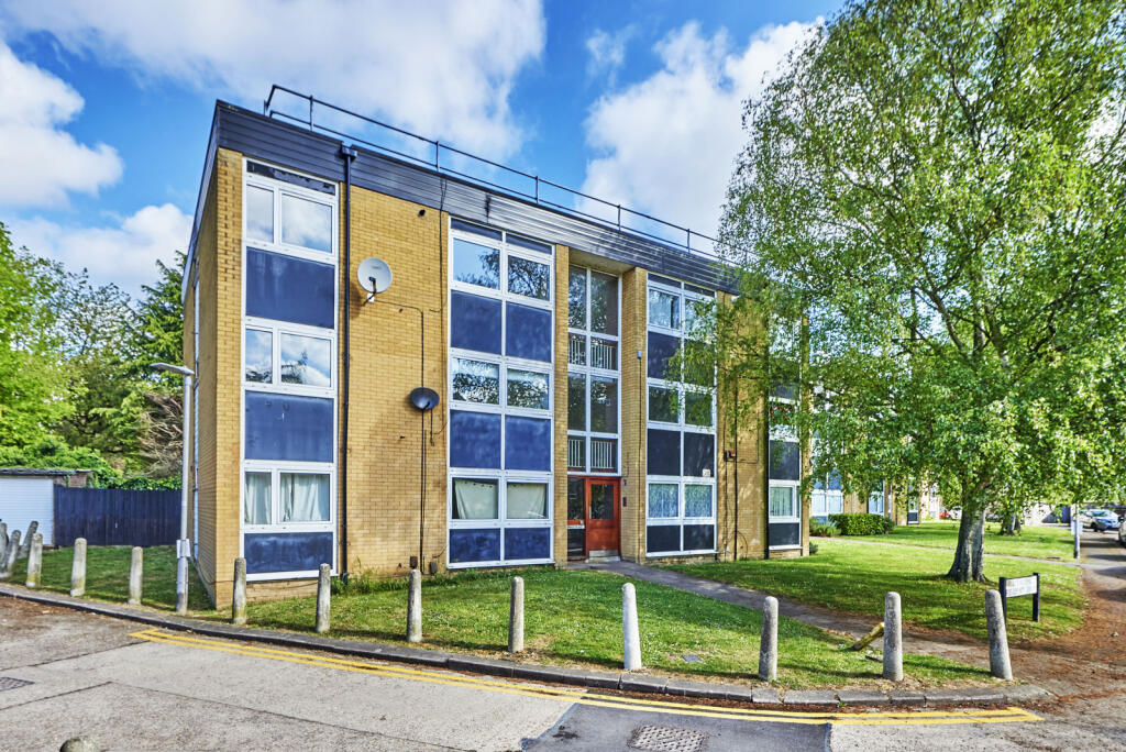 2 bedroom apartment for sale in St. Pauls Place, Hatfield Road, St. Albans, Hertfordshire, AL1