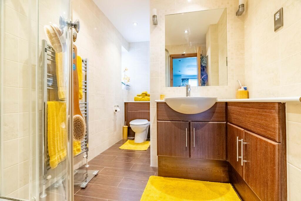 Additional property image - Watford Road, St. Albans, Hertfordshire, AL2