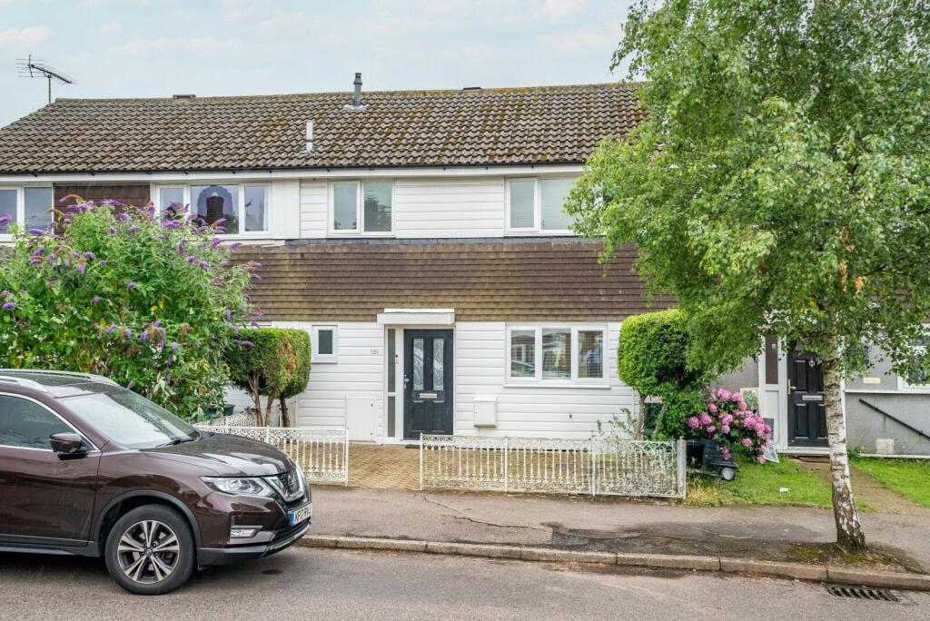 3 bedroom terraced house for sale in Tavistock Avenue, St. Albans